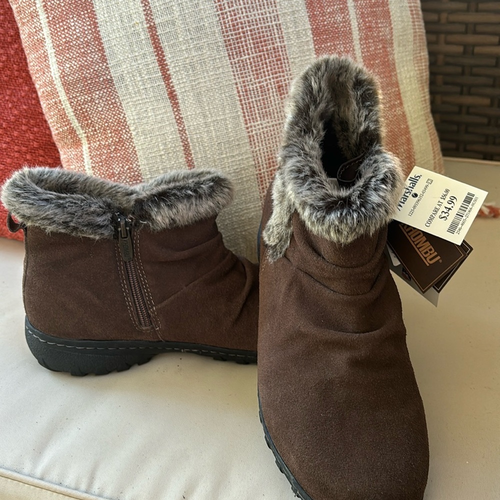 Ankle suede boot